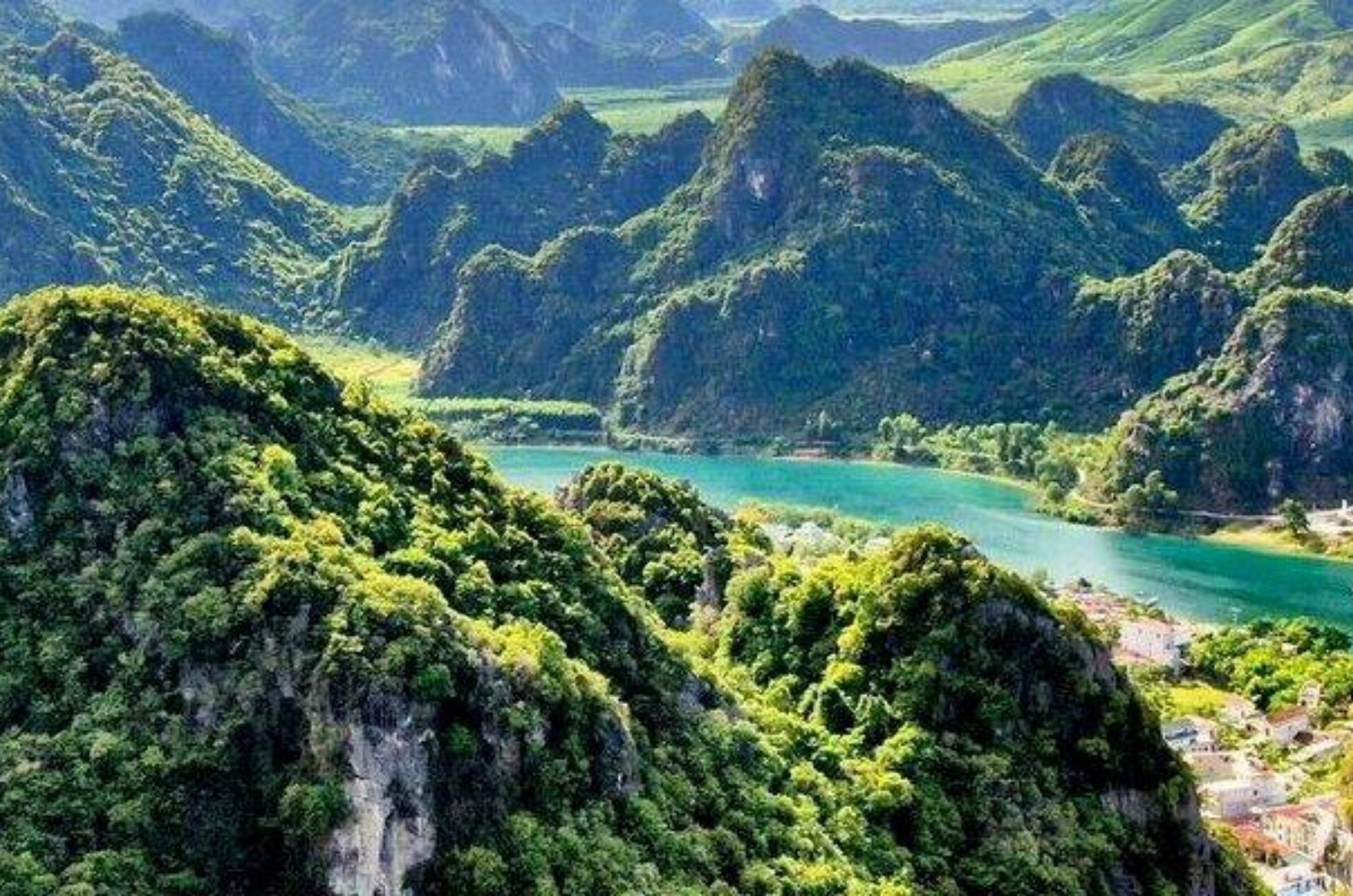 Kinh nghiệm du lịch Phong Nha Kẻ Bàng 2025: Cẩm nang từ A-Z khám phá Di sản UNESCO 13 Di sản thiên nhiên thế giới được UNESCO công nhận