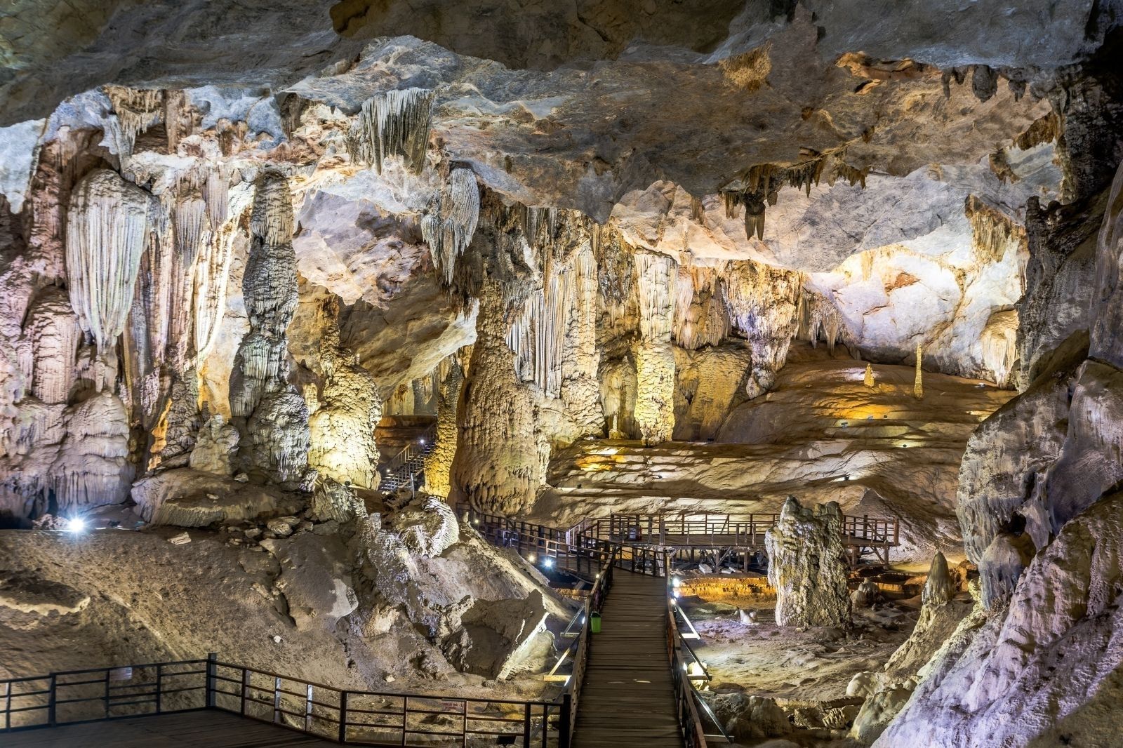 Trải nghiệm road-trip: Các điểm đến tuyệt vời quanh Quảng Bình trong 1-2 ngày cuối tuần 7 Động Thiên Đường